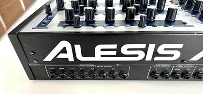 Alesis-Andromeda